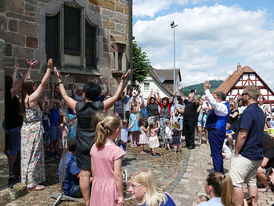 Kirchweih- und Johannifest (Foto: Karl-Franz Thiede)